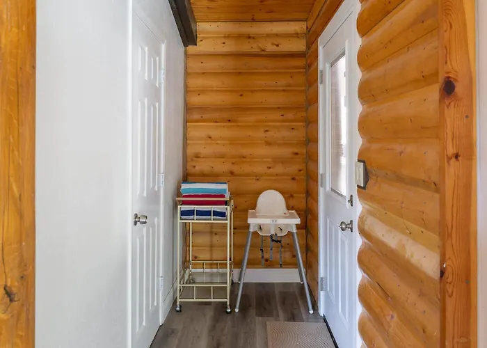 Rustic Log In Holiday home